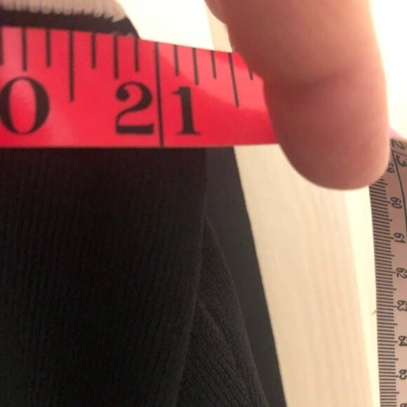 Carolyn Taylor Essentials NWT Women's Black White Striped Cardigan Sweater Med - Picture 7 of 8